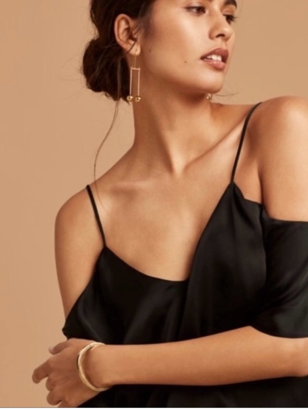 Wilfred Draveil Cold-Shoulder Cami Top in Black
